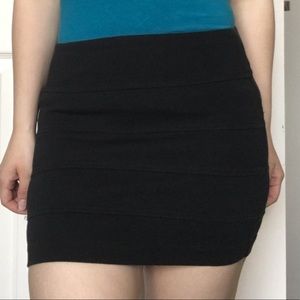4/$25 Aeropostale black pencil skirt